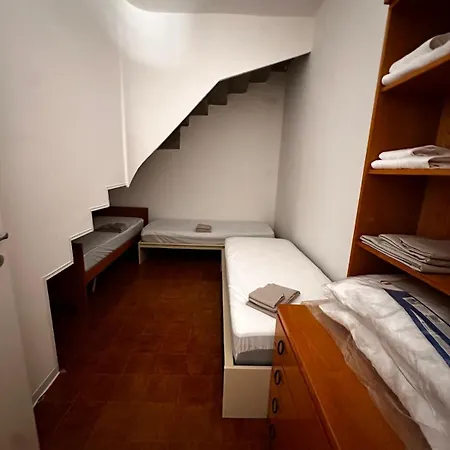 Del Gambero Vila *